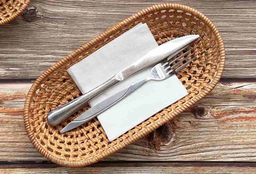 تصویر 1 از سبد حصیری بیضی مناسب استفاده روزمره